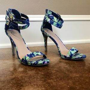 Candies Heels Size 7.5